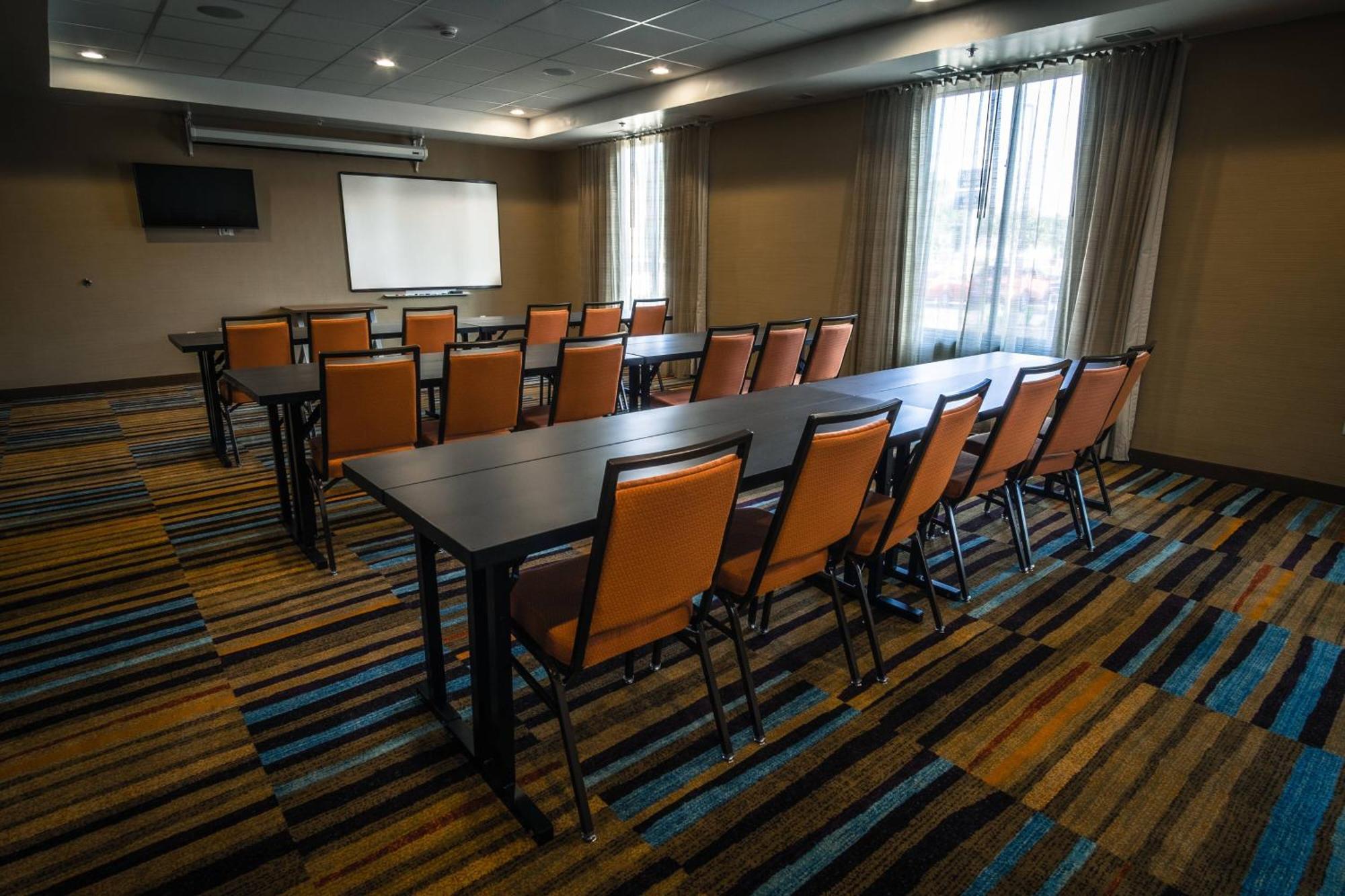 Fairfield Inn & Suites By Marriott Wisconsin Dells Lake Delton Buitenkant foto