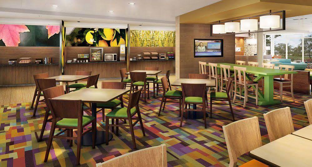 Fairfield Inn & Suites By Marriott Wisconsin Dells Lake Delton Buitenkant foto